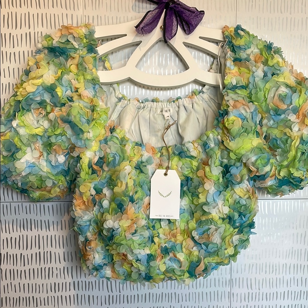 Free the Roses Green and Yellow Puff Sleeve Crop Blouse